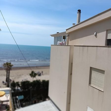 Seaside Deluxe Apartment Durrës Exterior foto